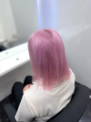 ミディアム カラー ウルフ&レイヤー特化 まとまる美髪矯正のヘアスタイル
