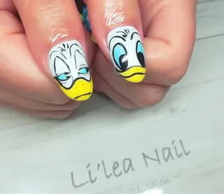 ネイル Li'leaNail AINAのネイルデザイン