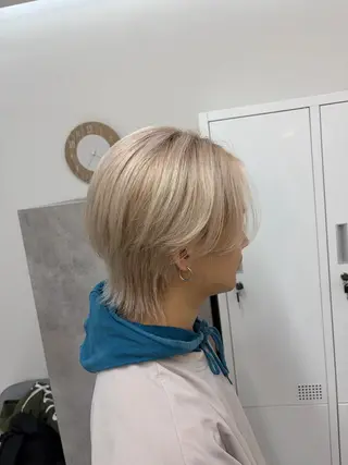 ショート カラー ヘアアレンジ 🩶【推しハイトーン 】yuzu🩶のヘアスタイル