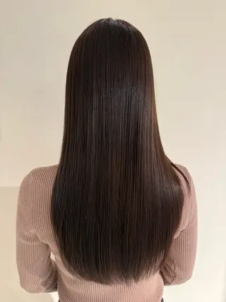 ロング AVANCE emiのヘアスタイル