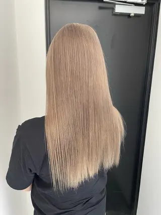 ロング カラー YUI/ ブリーチカラー🌷のヘアスタイル