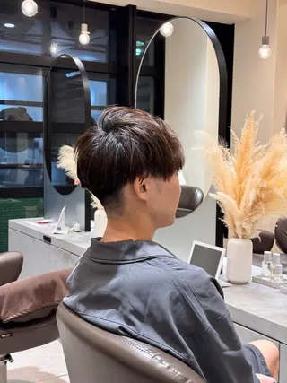 ショート メンズ 山﨑 寛大のヘアスタイル