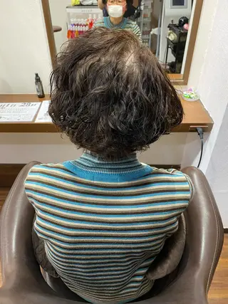 ショート パーマ ☘️お悩み解決☘️ 岡部恒輝のヘアスタイル