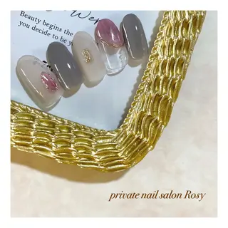 ネイル 🌹 𝕄𝕒𝕚のネイルデザイン
