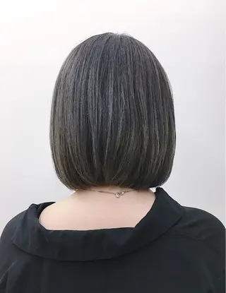 ショート カラー ブリーチカラー/ 岩破瑞希のヘアスタイル