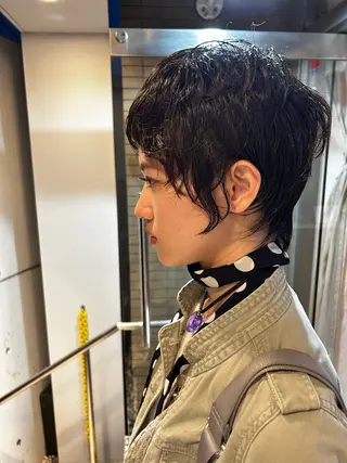 ショート パーマ イワサキ リカのヘアスタイル