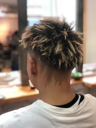 ショート カラー パーマ ヘアアレンジ メンズ キッズ ネイル マツエク・マツパ 一人一人の輝きを 心を込めてのヘアスタイル