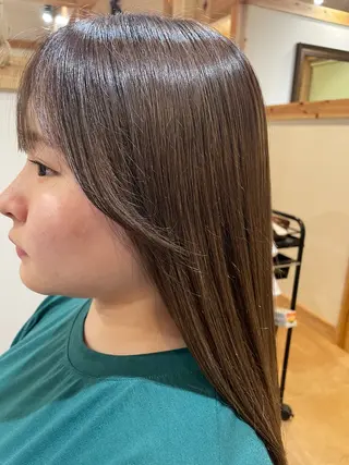 ロング 山口 里莉のヘアスタイル