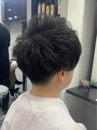 ショート カラー パーマ メンズ 個室で似合わせ好印象 🧡外山弥千代のヘアスタイル