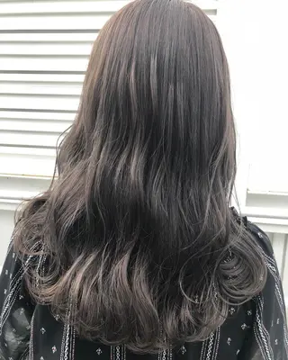 ロング カラー 遠藤 眞実のヘアスタイル