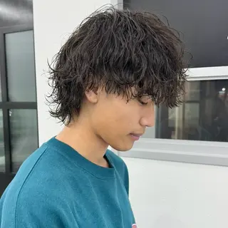ミディアム パーマ メンズ 🔥札幌No.1🥇 パーマ特化美容師🔥のヘアスタイル