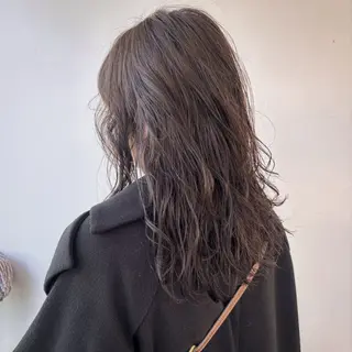 ミディアム カラー 艶カラー🫧 猿渡 響のヘアスタイル