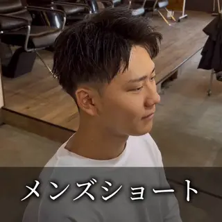 ショート メンズ メンズサロンOVER 町田店[学生限定]の眉毛・アイブロウイメージ