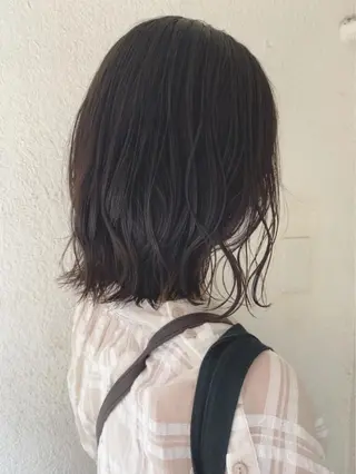 ミディアム カラー 小川 美奈のヘアスタイル