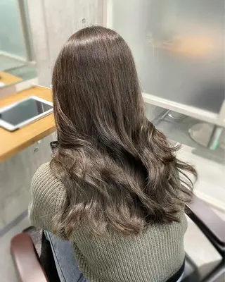 カラー オオカワユウキ 🎀newi池袋のヘアスタイル