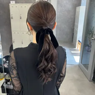 ロング ヘアアレンジ NUMBER_ ユイナのヘアスタイル