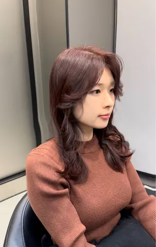 カラー HARUKI MINATO Japan福岡店所属・小北 つつみのヘアスタイル