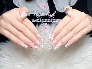 セミロング Linanail Nambaのマツエク・マツパデザイン