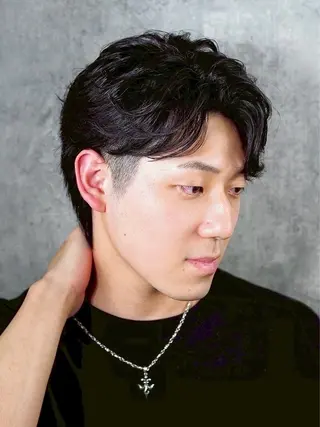 ミディアム 阿賀 佑季のヘアスタイル