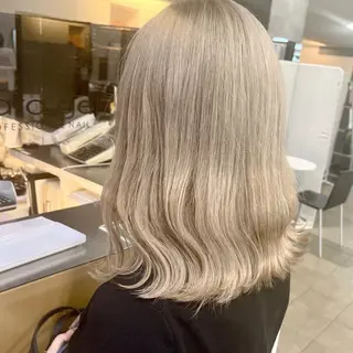 ミディアム カラー メンズ レイヤー ウルフ 弓木啓輔のヘアスタイル