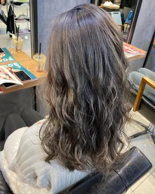 ロング カラー ヘアアレンジ メンズ キッズ ネイル マツエク・マツパ 透明感カラー🤎 ゆりのヘアスタイル