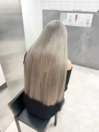 カラー KIRYU SARAのヘアスタイル