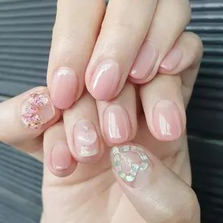 ネイル Queens 榊 まおのネイルデザイン