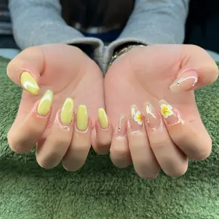 ネイル MHR nailのネイルデザイン