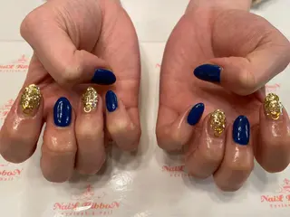 ネイル ネイルリボン 受付スタッフのネイルデザイン