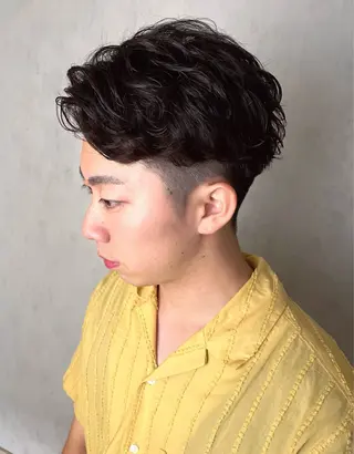 ショート パーマ メンズ 篠原 一成のヘアスタイル