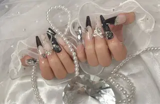 bijou nails 蓮のネイルデザイン