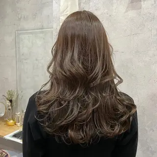 ロング カラー エクステ・レイヤ ーカット松下宗翔のヘアスタイル