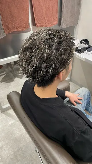 パーマ 西梅田 美容室/ 牛尾 剛のヘアスタイル