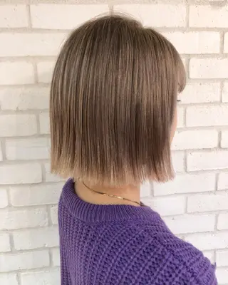 ショート カラー 小島 侑衣のヘアスタイル