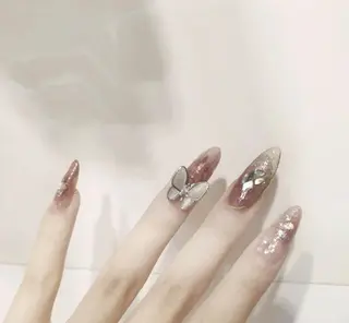 ネイル 🦋ネイルサロン ブラン🌈ゆりのネイルデザイン