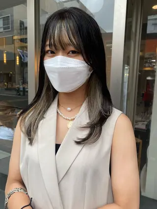 セミロング カラー パーマ ヘアアレンジ メンズ キッズ ネイル マツエク・マツパ mana 暖色カラーカットのヘアスタイル