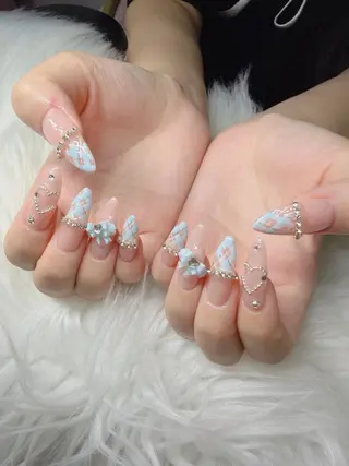 ネイル Lee Nailsのネイルデザイン