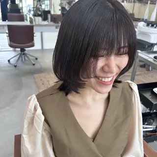 ミディアム 綿貫 美雪のヘアスタイル