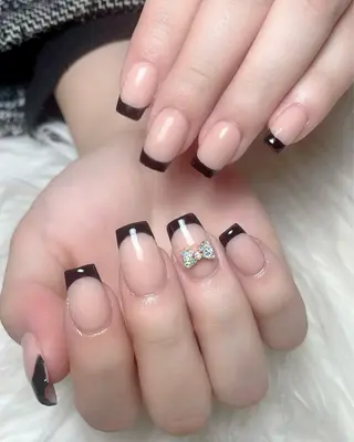 ネイル Feel ‪‪☺︎‬Yuriaのネイルデザイン