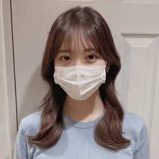 セミロング パーソナルカラー lapiax阿部のヘアスタイル