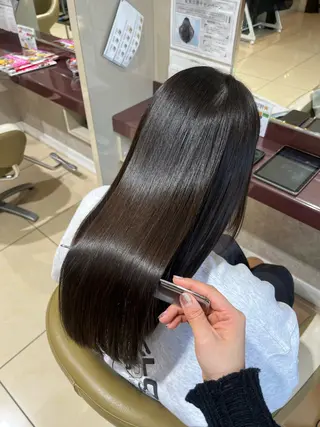 セミロング 八重樫 夢愛のヘアスタイル