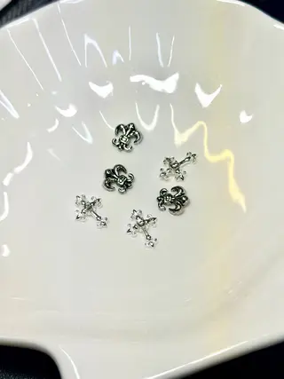 ネイル M Hのネイルデザイン