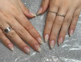 ネイル VIERU 🌈🎀💖のネイルデザイン