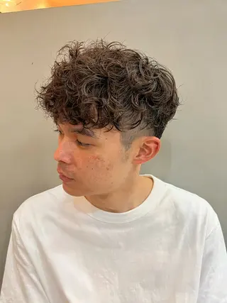 パーマ メンズ 透明感・艶感 小坂隼斗のヘアスタイル