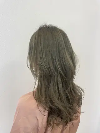 カラー 中川 秀明のヘアスタイル