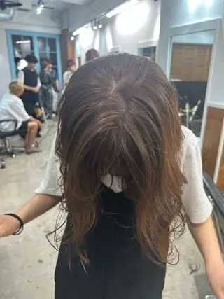 ミディアム カラー ナチュラル大人っぽい スタイル　MAORIのヘアスタイル