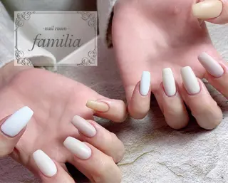 ネイル -nailroom- familiaのネイルデザイン