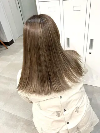 セミロング KYOKO 【Bear】のヘアスタイル