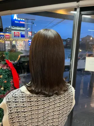 ミディアム カラー alu yuinaのヘアスタイル