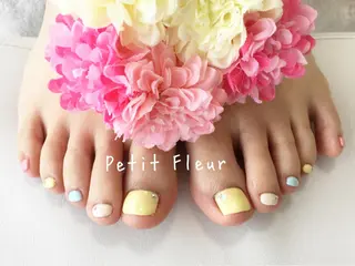 ネイル Petit Fleur所属・青柳 亜梨奈のマツエク・マツパデザイン